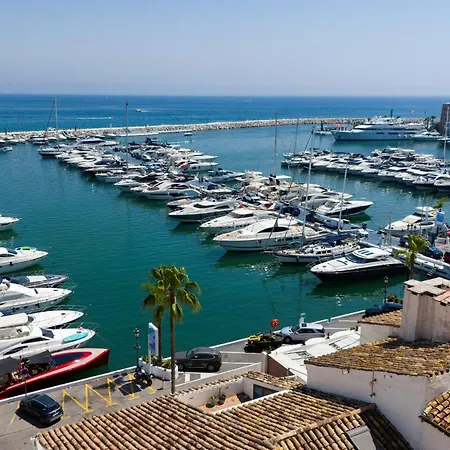 241 Puerto Banus Front Line Appartamento Marbella