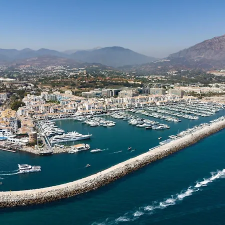 241 Puerto Banus Front Line Appartamento