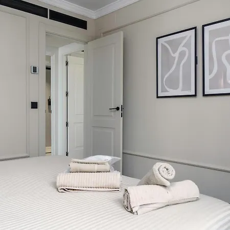 241 Puerto Banus Front Line * Marbella